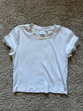 Aritzia TNA white ribbed tee